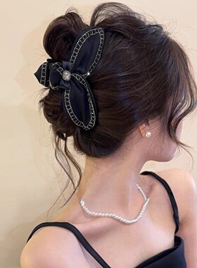 法式赫本风抓夹女2025新款气质鲨鱼夹高级感头饰发夹后脑勺装