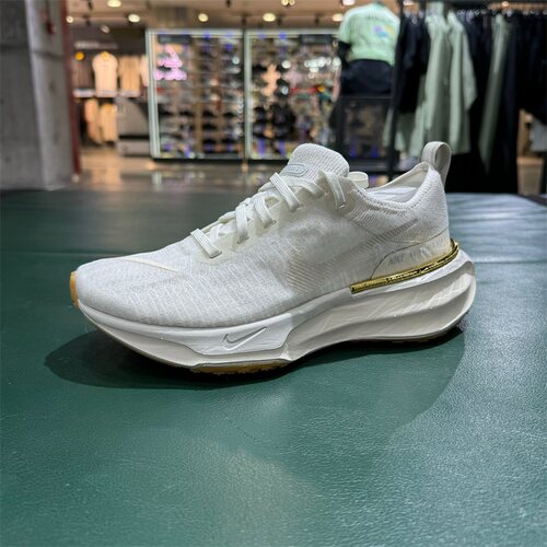耐克NIKE ZOOMX INVINCIBLE RUN FK 3气垫跑步鞋女DR2660-008-102