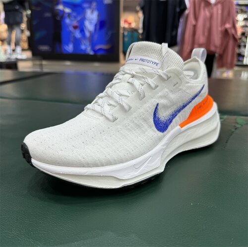 NIKE耐克女跑步鞋缓震透气