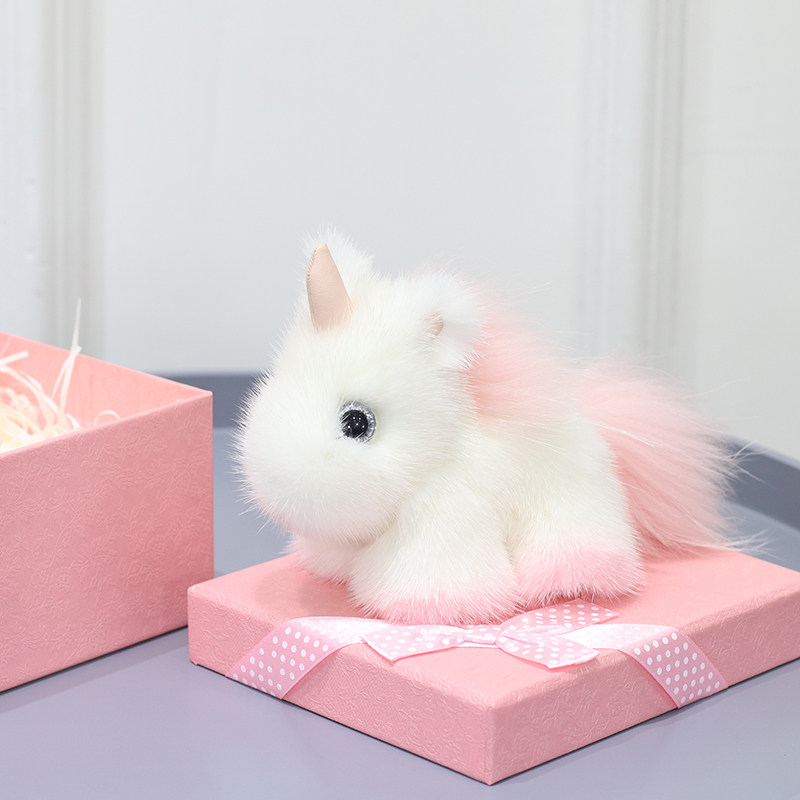 进口水貂毛梦幻独角兽汽车小白马