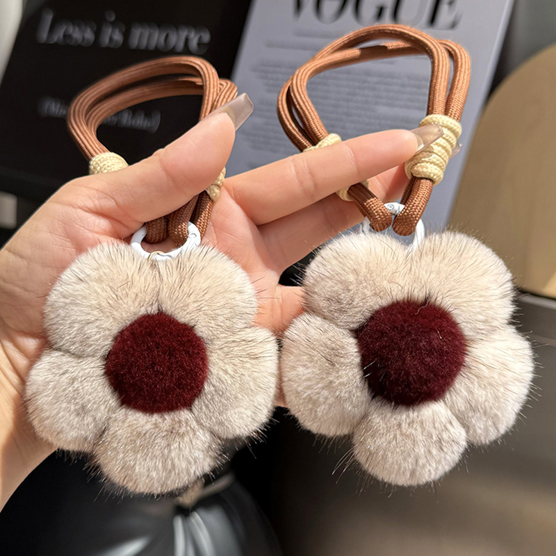 真水貂毛可爱小花汽车钥匙扣挂件