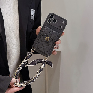 适用于苹果17新款iphone16promax超好看黑色小香风15pro背带斜挎12/13保护套带挂绳14plus小众高级感11外壳女