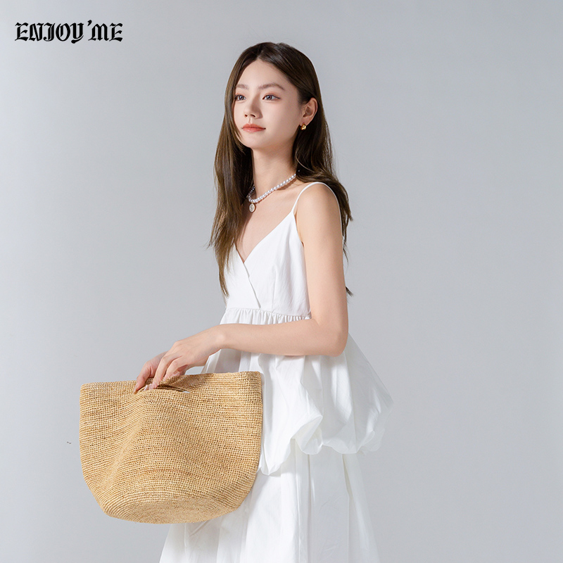 ENJOYME白色V领抹胸花苞吊带背心