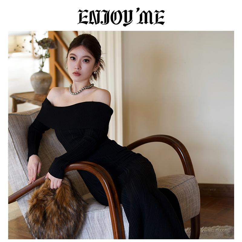 ENJOYME一字肩针织连衣裙收腰
