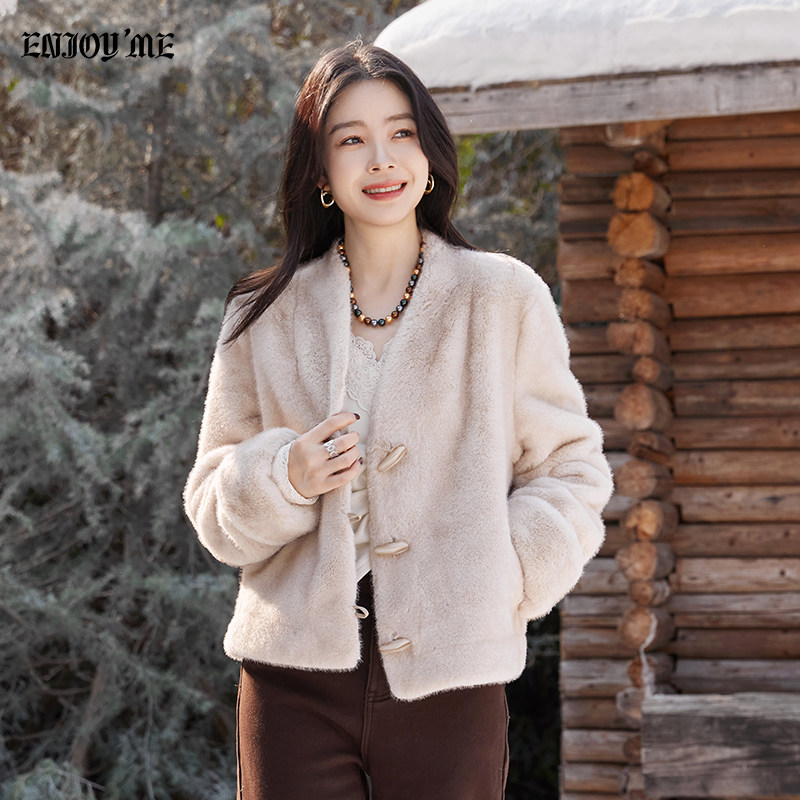 ENJOYME商场同款韩系V领毛毛短款外套女2025冬季牛角扣加绒上衣,女装/女士精品,短外套,淘宝优惠券,粉丝福利购,淘宝优惠卷