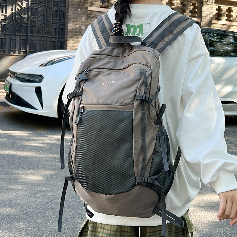 秋冬户外背包轻量化防水轻便旅游登山包运动徒步可折叠旅行双肩包