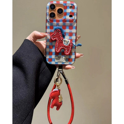 适用oppoA58手机壳A1A2A3A5A6pro刺绣小马a97a96a93挂件a92s可背斜挎a55a57a53手绳A72a79a77新年a32A11A35女