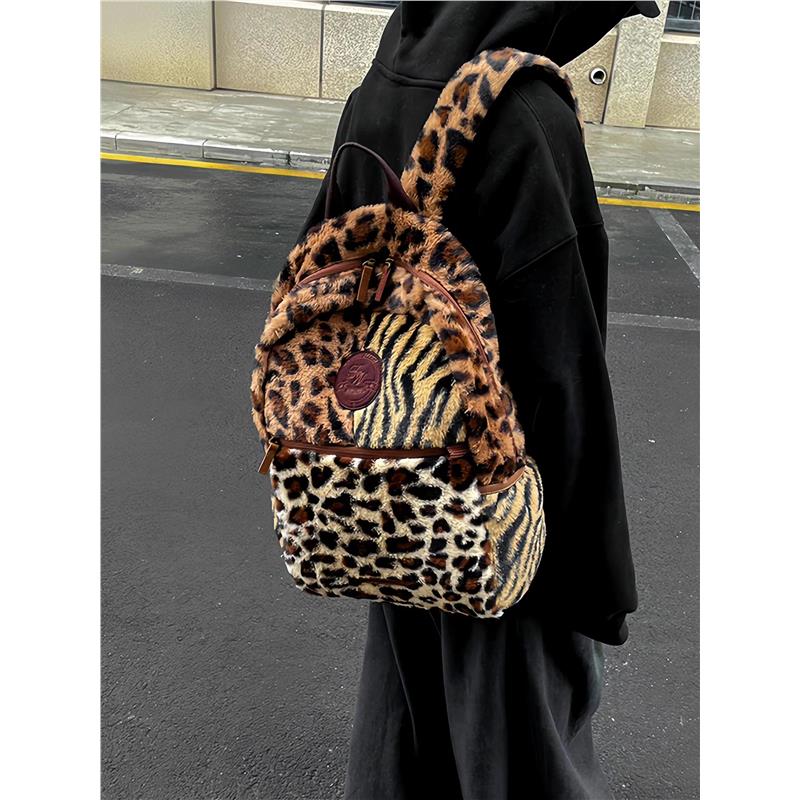 美式辣妹鬣狗豹纹双肩包潮流街头毛绒背包大学生通勤大容量书包男
