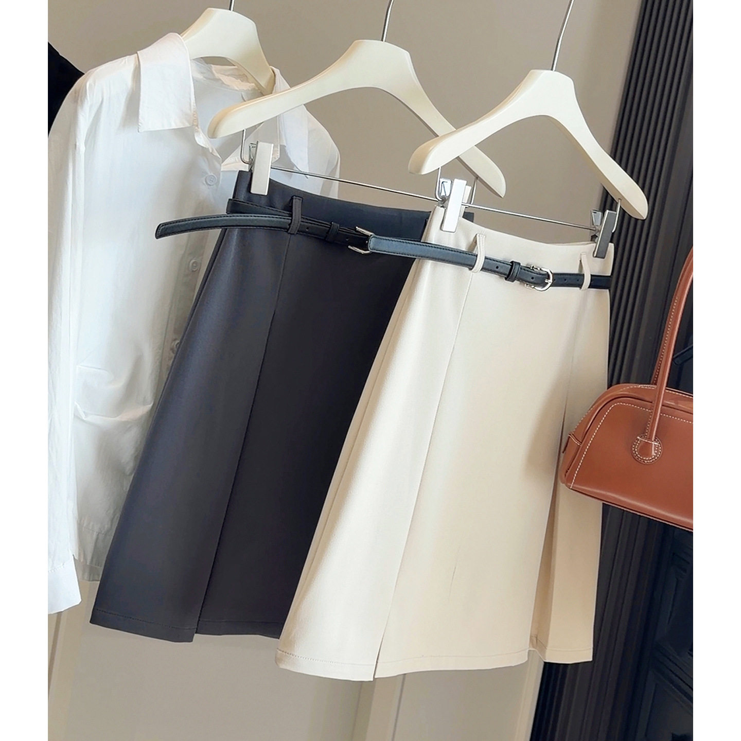 高级感灰色气质压褶西装半身裙女春新款高腰百搭A字显瘦中裙