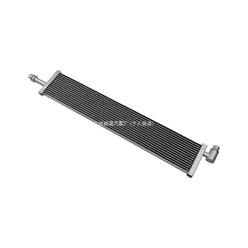 奔驰C级W205水冷却器电池中冷器机油散热器0995005003 0995007003