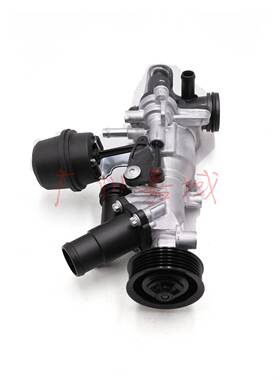 适用于W176W246W242C117 电子水泵2702000800