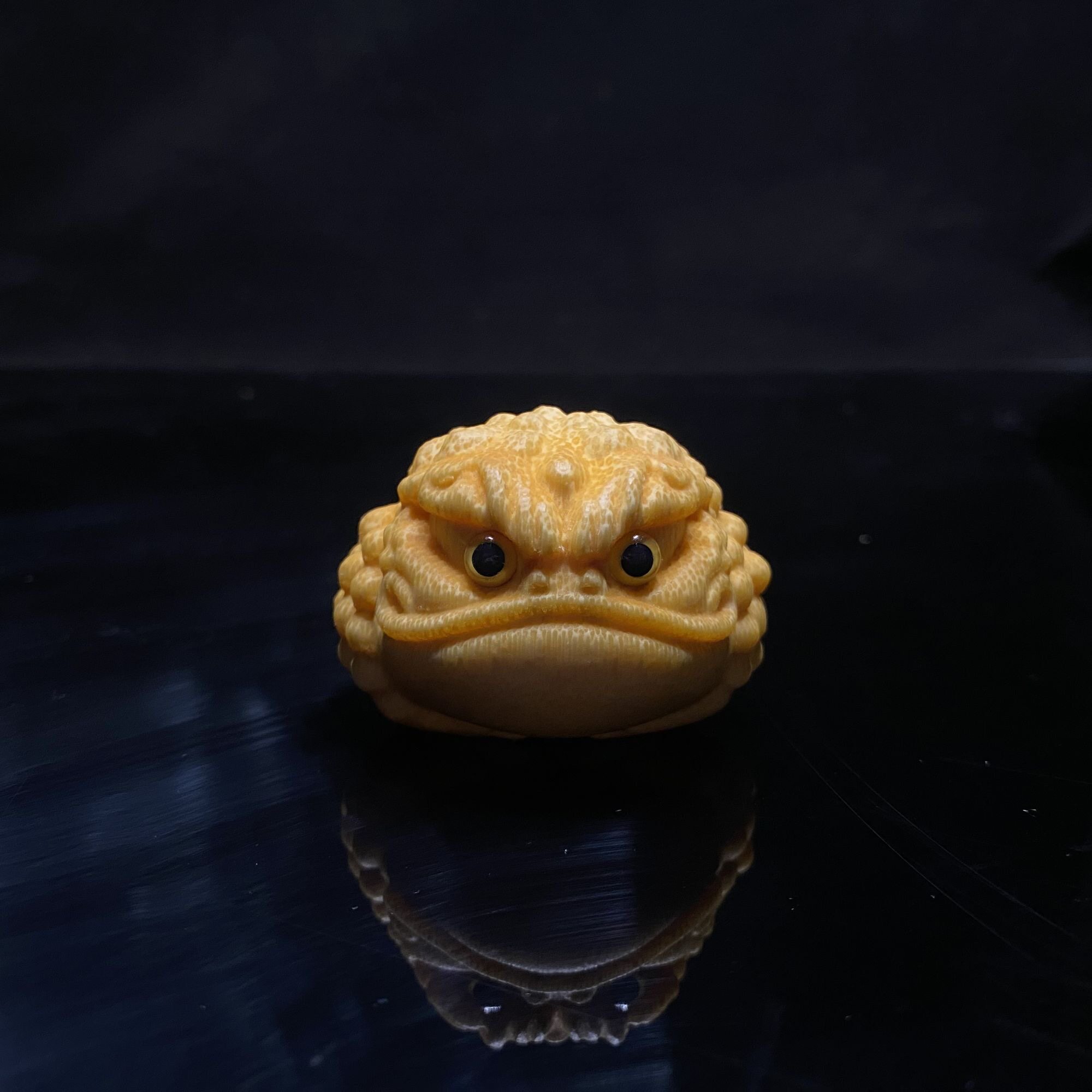 实心竹玉竹玉化金蟾雕刻满密黄皮老料手把件文玩竹雕实心玉竹送油