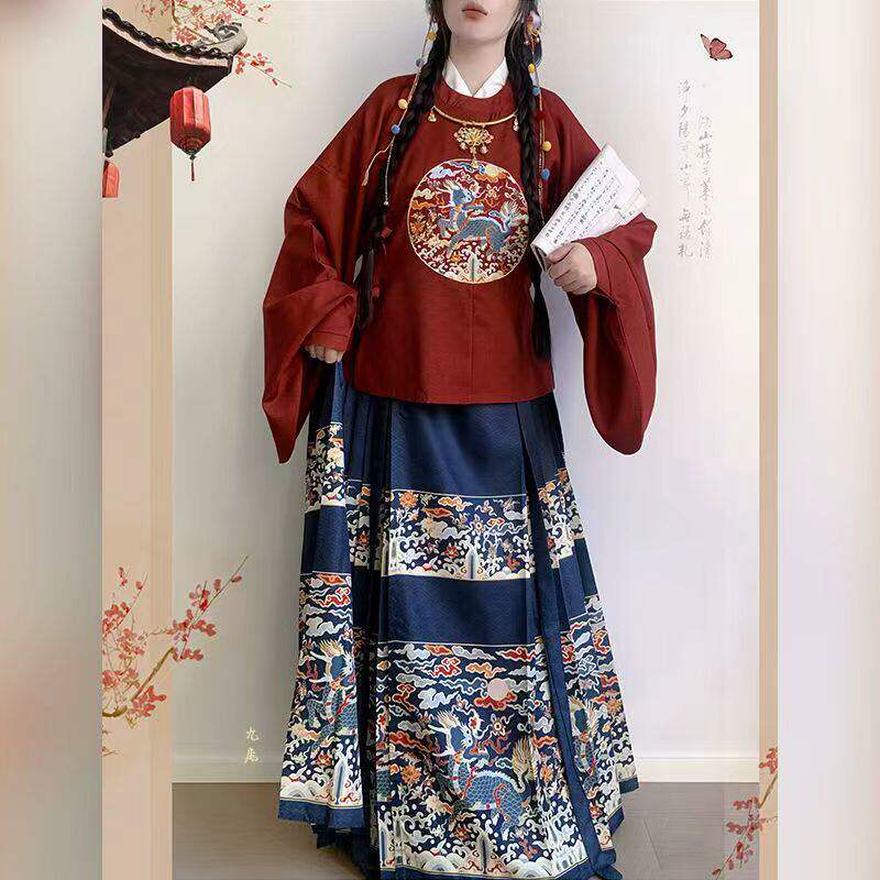 【麒麟】正品汉服女婚服明制圆领大襟绣花琵琶袖短袄马面秋冬套装