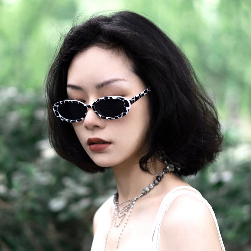 新款个性豹纹小框椭圆形太阳眼镜男女复古奶牛色窄框圆脸时尚墨镜