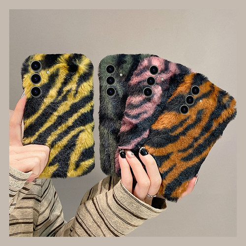 ins风拼色斑马纹适用三星s25edge手机壳s24plus条纹s23+十s22保暖s21fe秋冬季s20ultra毛绒s10软s9/s8/note20