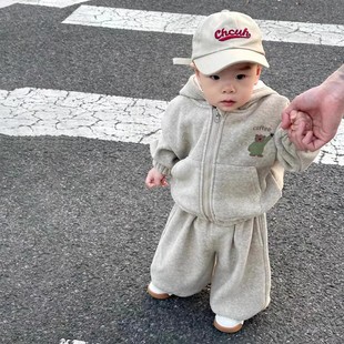 儿童冬季加绒加厚套装男童花灰色可爱小熊连帽卫衣宝宝运动束脚裤