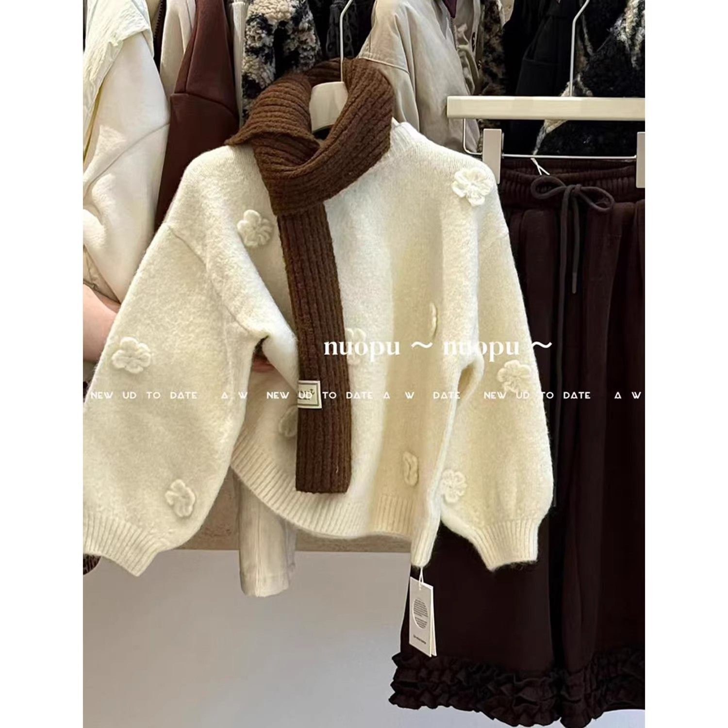 韩版女童2025秋冬新款白色立体花朵针织毛衣小女孩咖色加绒阔腿裤