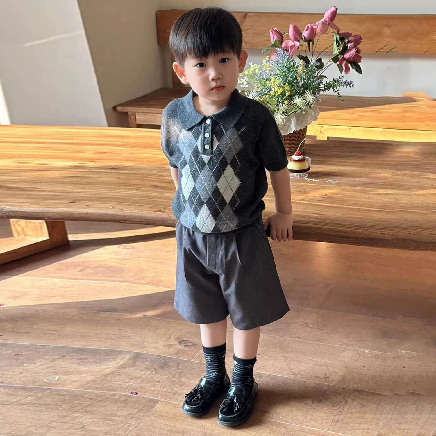 韩版男童2026夏季新款学院风灰色菱格Polo领针织短袖儿童西装中裤