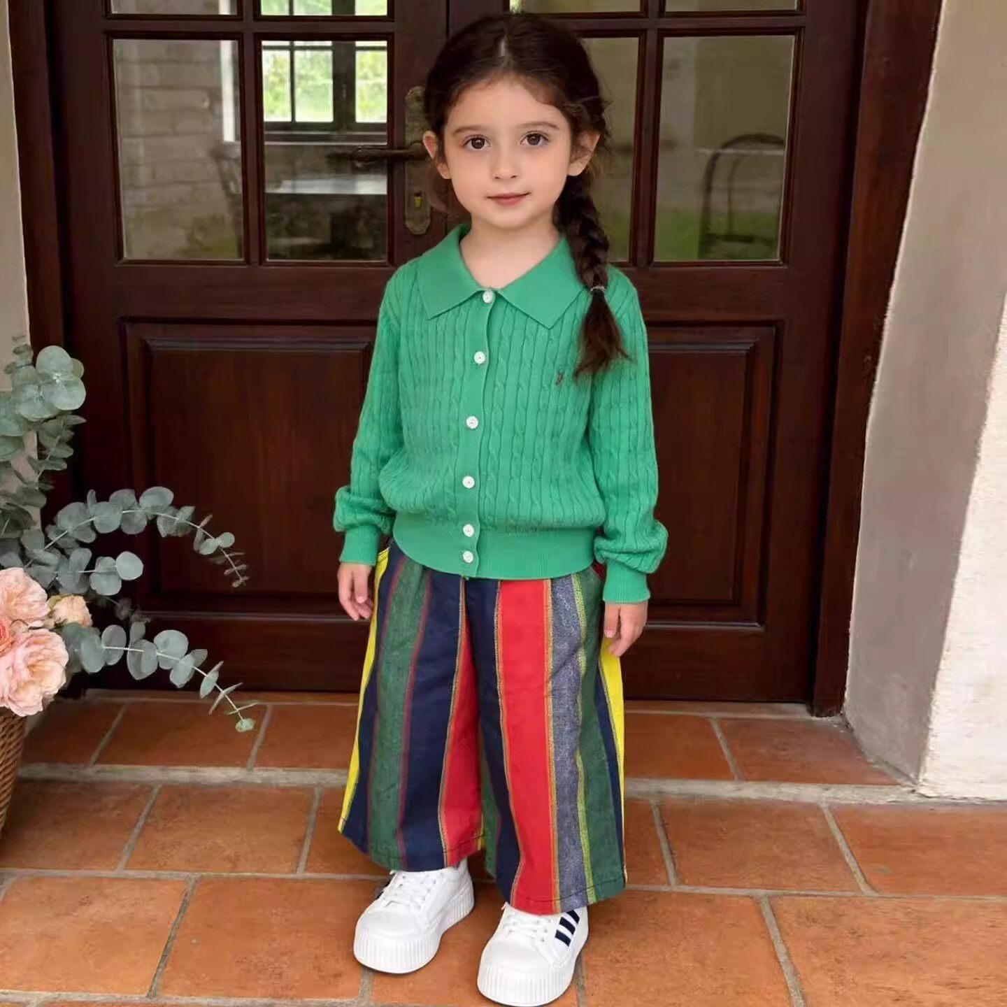 韩版女童2026春季新款绿色刺绣麻花翻领针织开衫女孩竖条纹阔腿裤