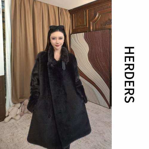 HERDERS 中长款翻领纽扣款皮毛一体外套 52200