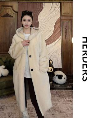 HERDERS  （大白绵羊）黑色潮流时尚皮毛一体外套冬新款 40471