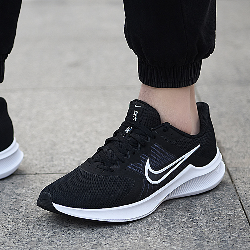 nike耐克跑步鞋男鞋2022春季新款休闲鞋耐磨网面轻便缓震运动鞋潮