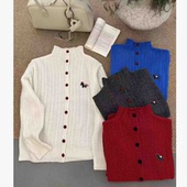 卡通小马中领欧货扣子设计100全羊毛针织毛衣 英英Chili 01.05