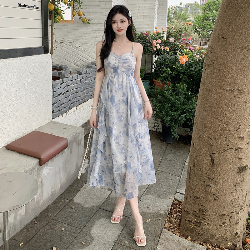 实拍~在逃公主长裙女大码胖mm高腰荷叶边晕染闪片印花吊带连衣裙