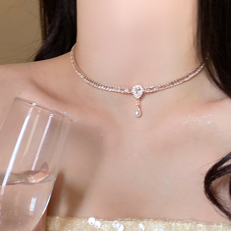法式赫本风水晶项链女款颈链珍珠项链高级感轻奢小众锁骨链首饰品