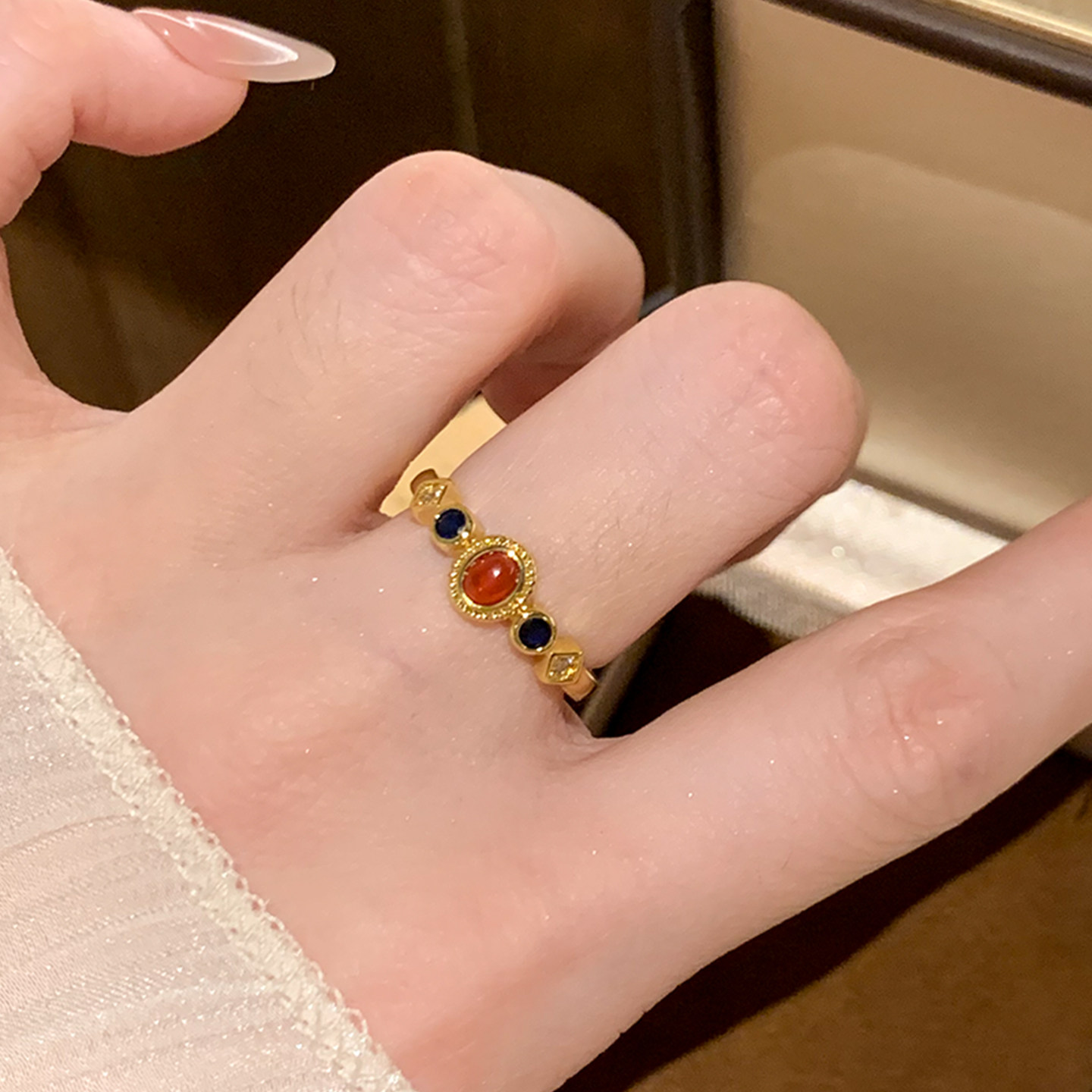 小宫雀仿红玉髓戒指女款