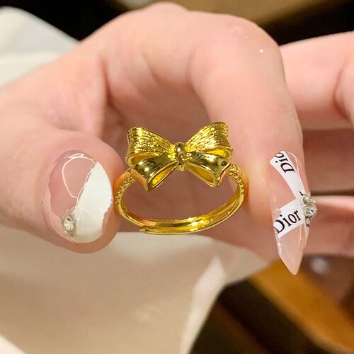 磨砂沙金色蝴蝶结在逃公主戒指女