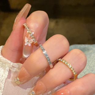 极细素圈戒指女小众设计钛钢戒指情侣对戒满钻指环满天星半圈钻戒