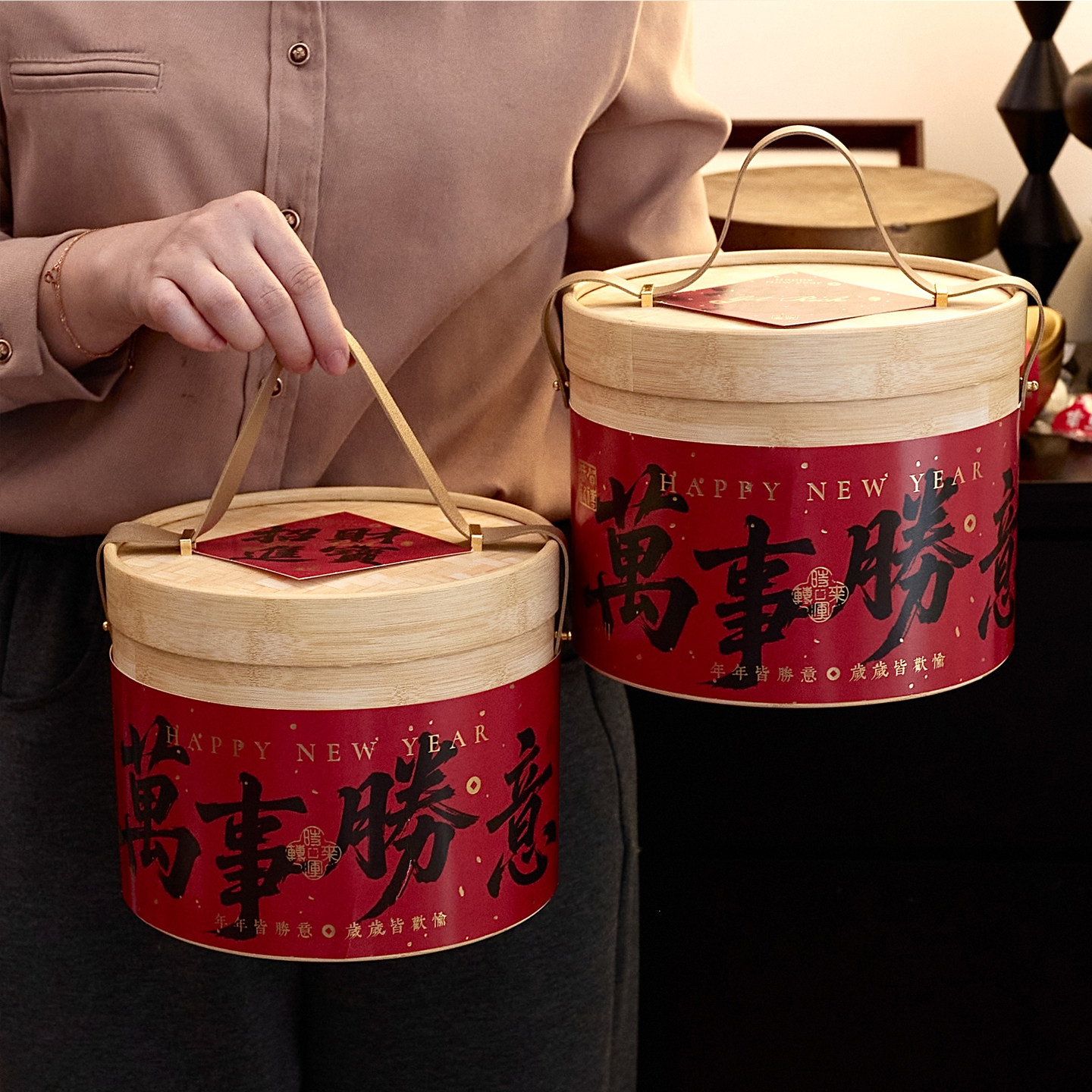 新年礼盒包装盒手提抱抱桶礼品盒雪花酥饼干盒太妃糖太妃糖手拎桶,包装,年货礼品包装,淘宝优惠券,粉丝福利购,淘宝优惠卷