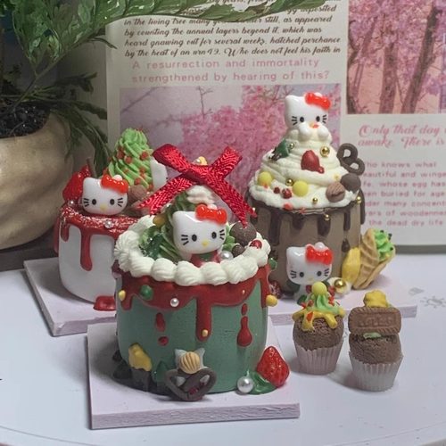 2024圣诞节HelloKitty蛋糕装饰蝴