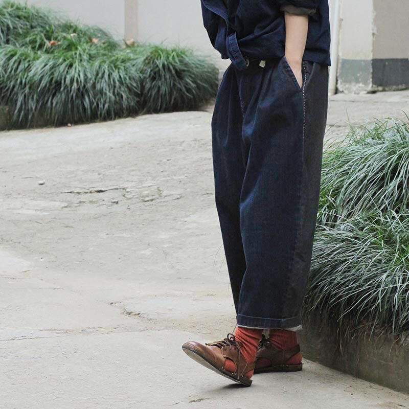 封面是花 双色拼  撞色刺子绣 阔腿萝卜型 牛仔裤