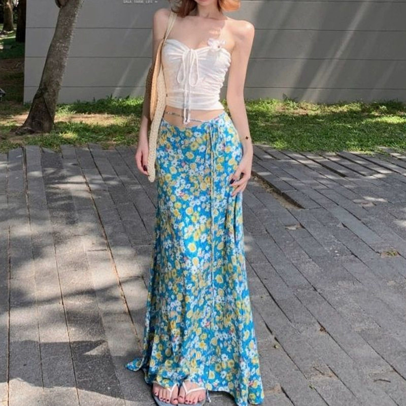 海边度假风套装法式抽绳抹胸背心上衣女夏季蓝色碎花半身裙两件套