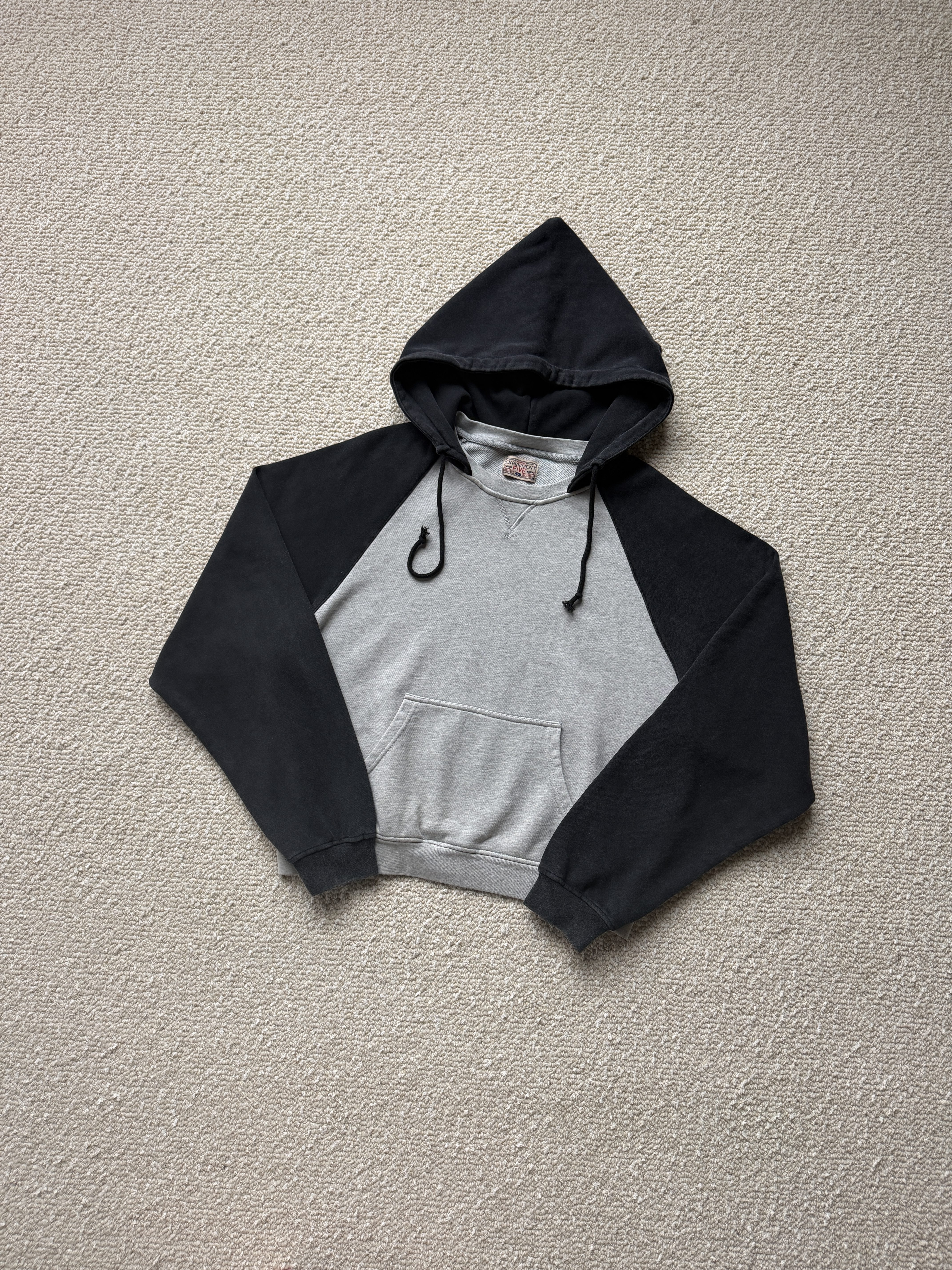 thumbnail for EXP 5 Raglan color-blocked hoodie in black