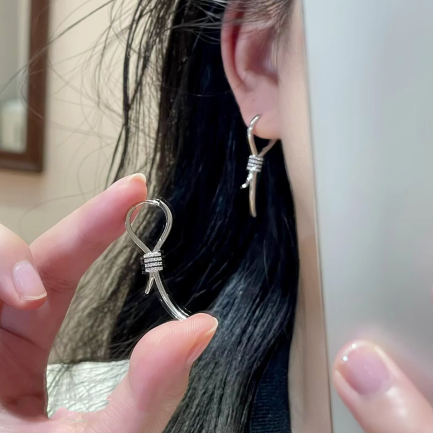 2025年新款潮独特气质绳结耳环