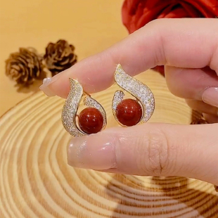 轻奢满钻红珍珠耳钉女2024年新款 潮小众高级感气质耳环银针耳饰品