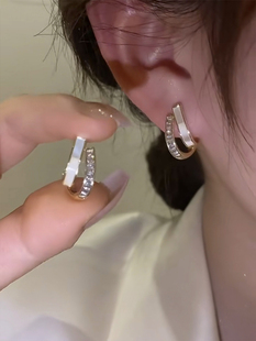 贝壳双层耳钉女s925银针2022年新款高级感百搭通勤耳环防过敏耳饰