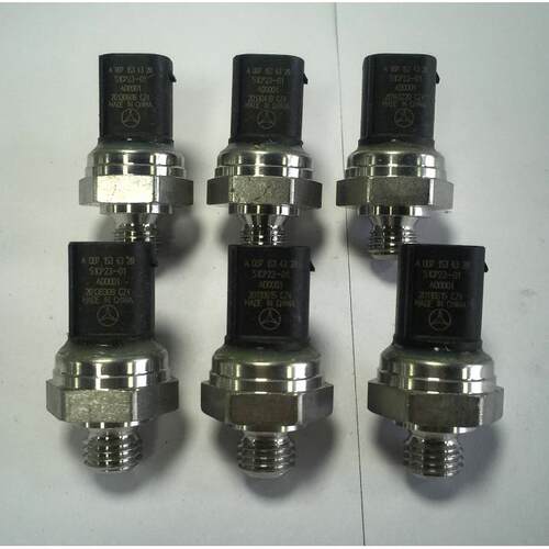 梅赛德斯奔驰W215 CL级燃油共轨压力传感器51CP23-01 A0071534328