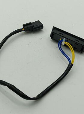 适用于日产 Qashqai逍客 2004-2010 后尾箱开关按钮 25380-4EA0A