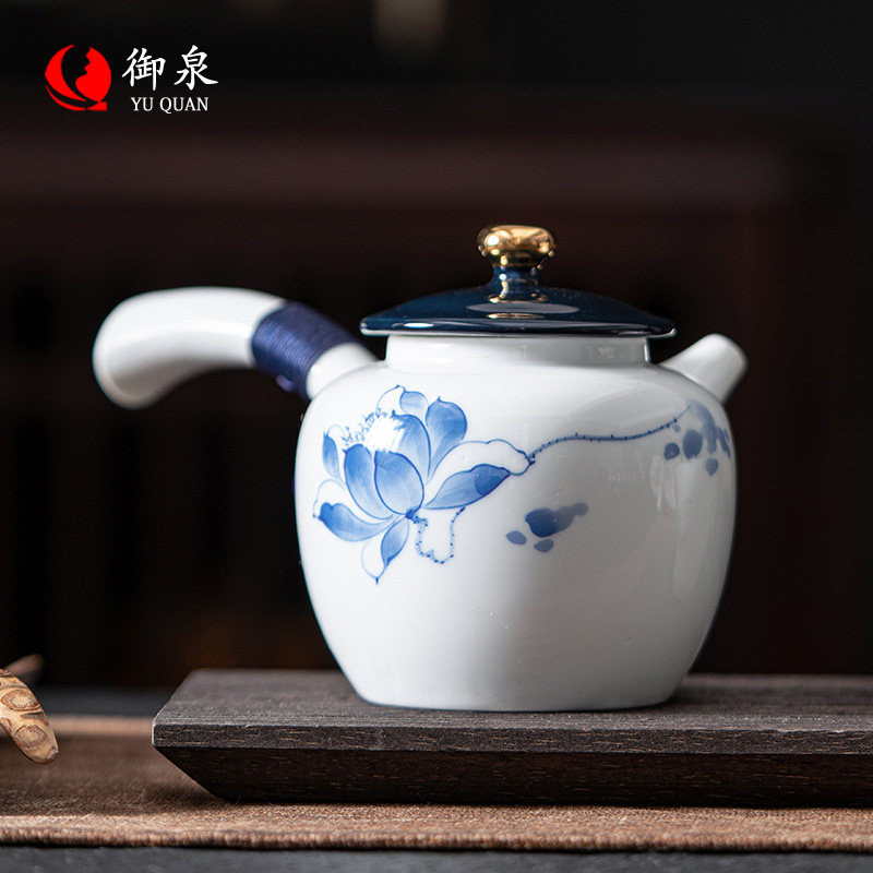 青花瓷侧把壶中国风手绘荷花壶具