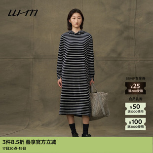 素然WHM 夏季女士光泽丝绒针织布黑色条纹带帽连衣裙