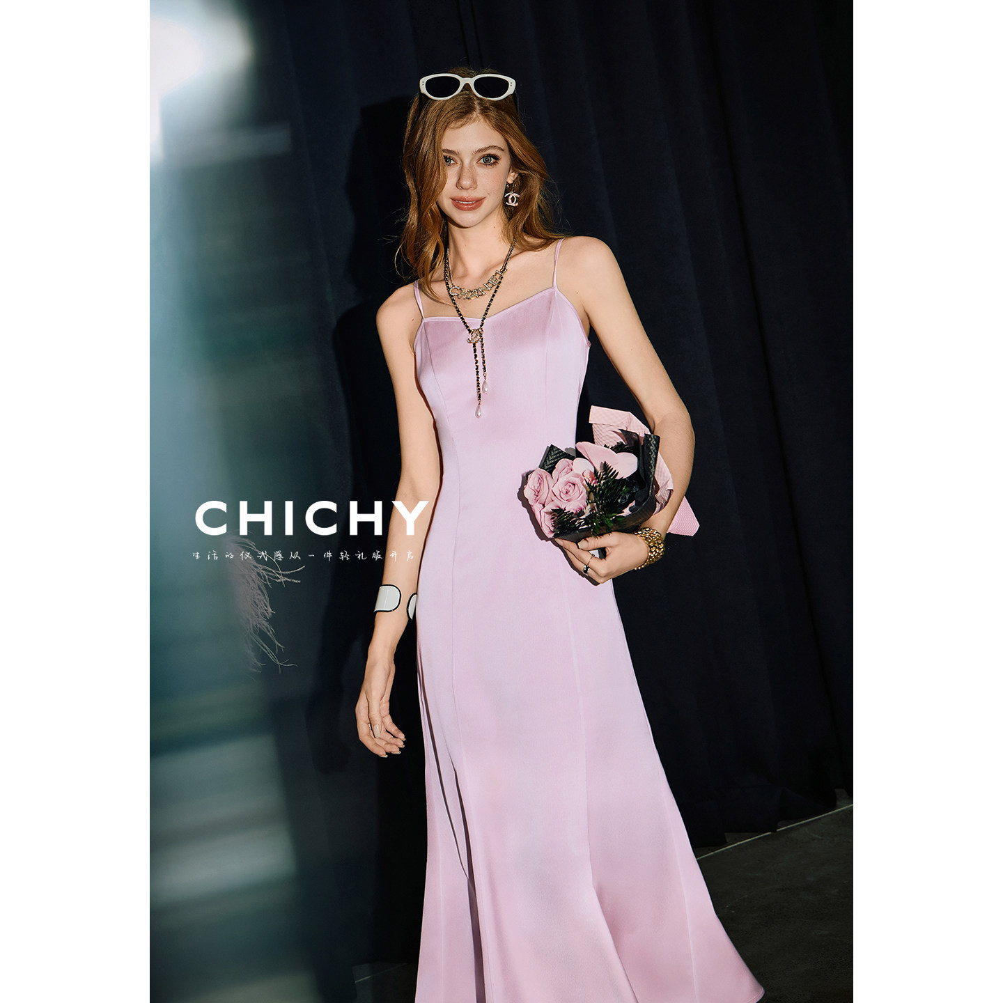 CHICHY洋气千金缎面吊带连衣裙CC8A007252(不含外套开衫)
