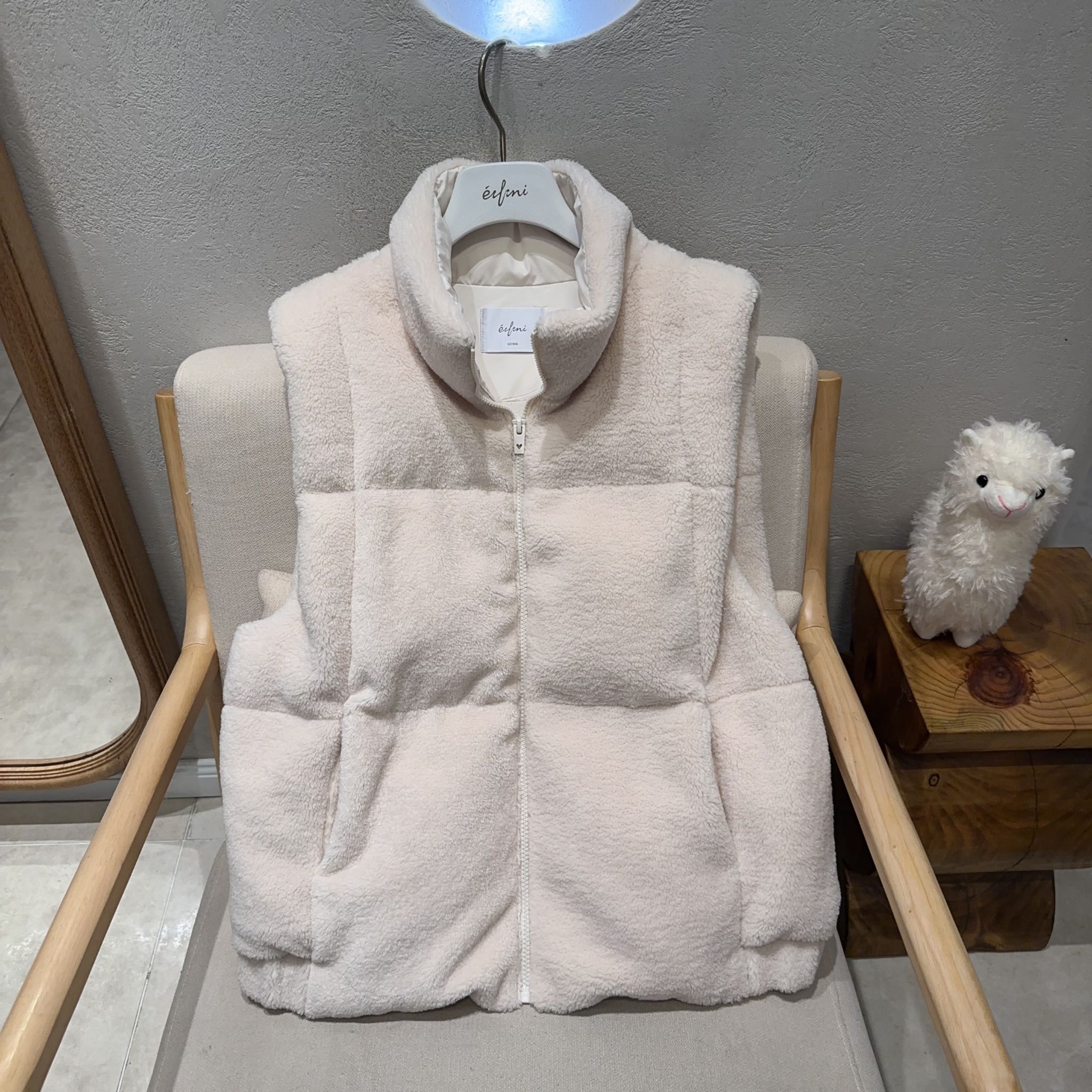 伊芙丽女士时尚简约马夹1EB180601