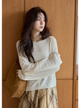 谜秀早秋奶油白彷麻针织衫 挑孔镂空落肩袖 上衣MXE42Z1350