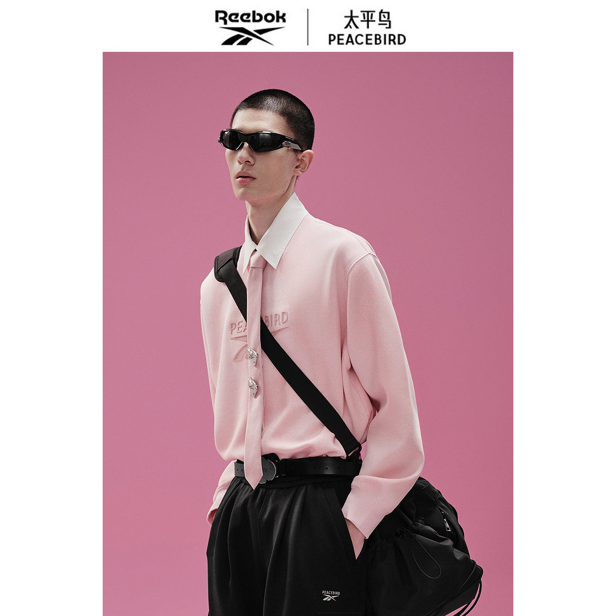 【Reebok联名合作系列】太平鸟男装圆领卫衣刺绣上衣潮B2CRF1306