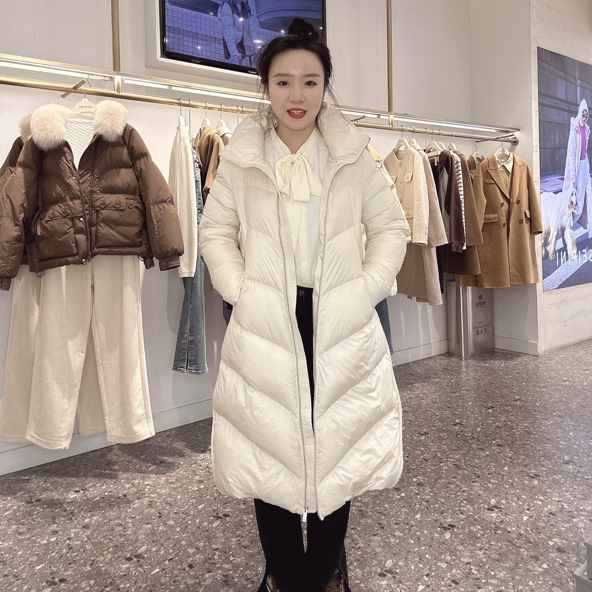 诗凡黎 女士时尚简约羽绒服3EB180651