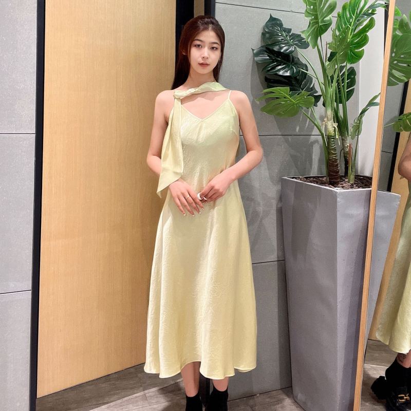 麦檬女士优雅时尚简约吊带连衣裙5E2191191图片